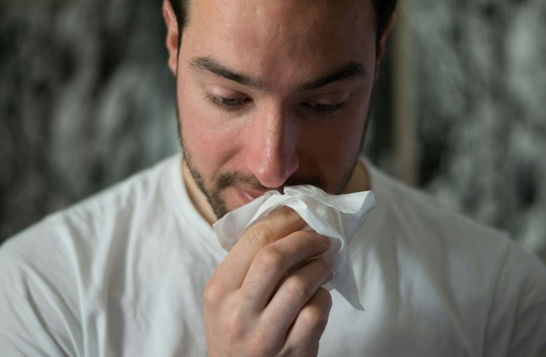 Popeln: Harmloses Verhalten oder gesundheitliches Risiko?